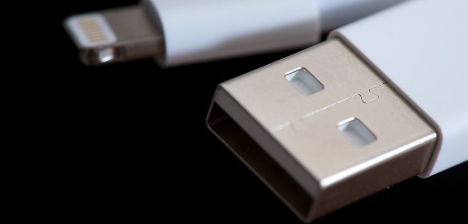 Condón USB: mantén tu móvil limpio de ‘enfermedades de transmisión digital’